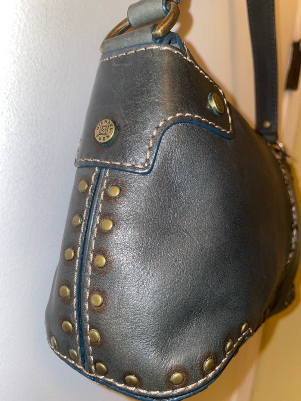 Micheal Kors Classic Black Leather Studded Shoulder Bag - Picture 2 of 7